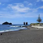 Grao De Areia - - 50m Da - Piscina Privada * Mosteiros (Azores)