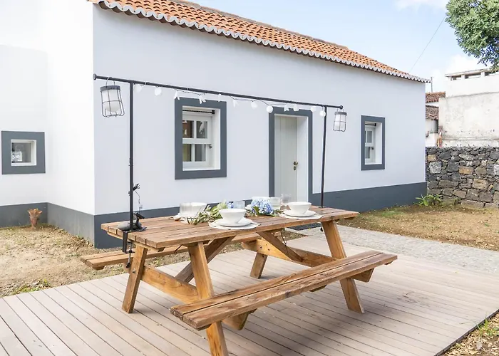 Grao De Areia - - 50m Da - Piscina Privada * Mosteiros (Azores)