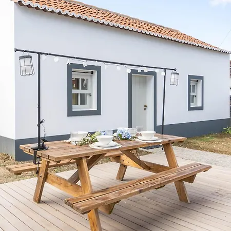 Grao De Areia - - 50m Da - Piscina Privada * Mosteiros (Azores)