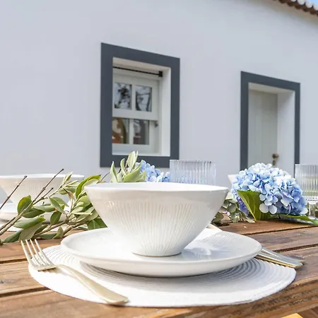 Grao De Areia - - 50m Da - Piscina Privada * Mosteiros (Azores)