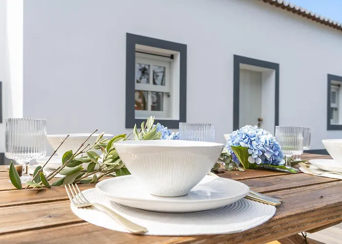 Grao De Areia - - 50m Da - Piscina Privada * Mosteiros (Azores)