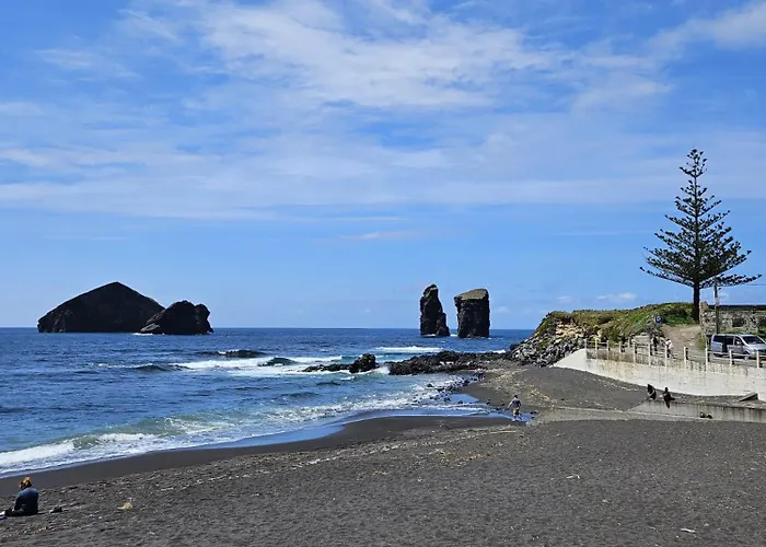 Grao De Areia - - 50m Da - Piscina Privada * Mosteiros (Azores)